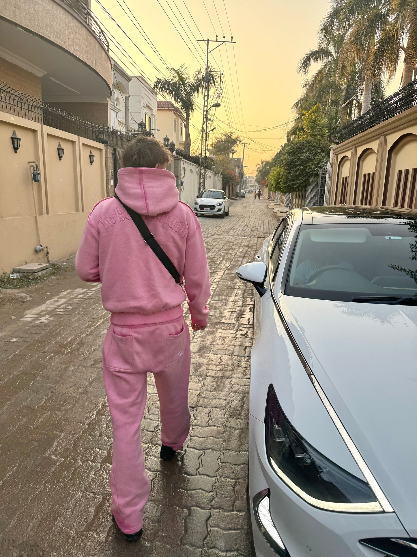 LUKAMACHAIN FLARED JOGGERS PINK